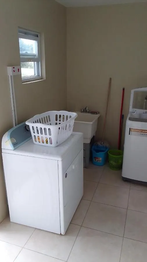 Harmony La Vista Villa Runaway Bay Holiday home