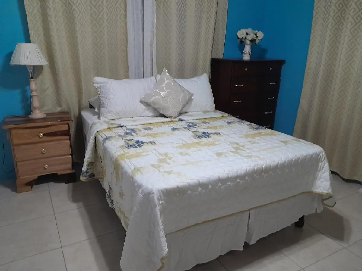 Holiday home Harmony La Vista Villa Runaway Bay