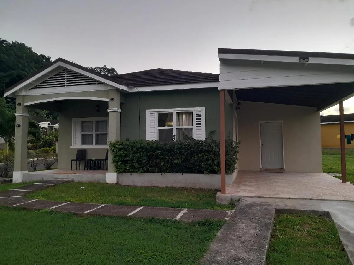 Harmony La Vista Villa Runaway Bay