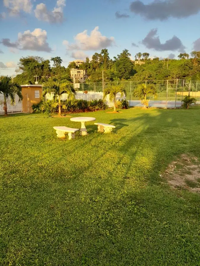 Harmony La Vista Villa Runaway Bay 0*,