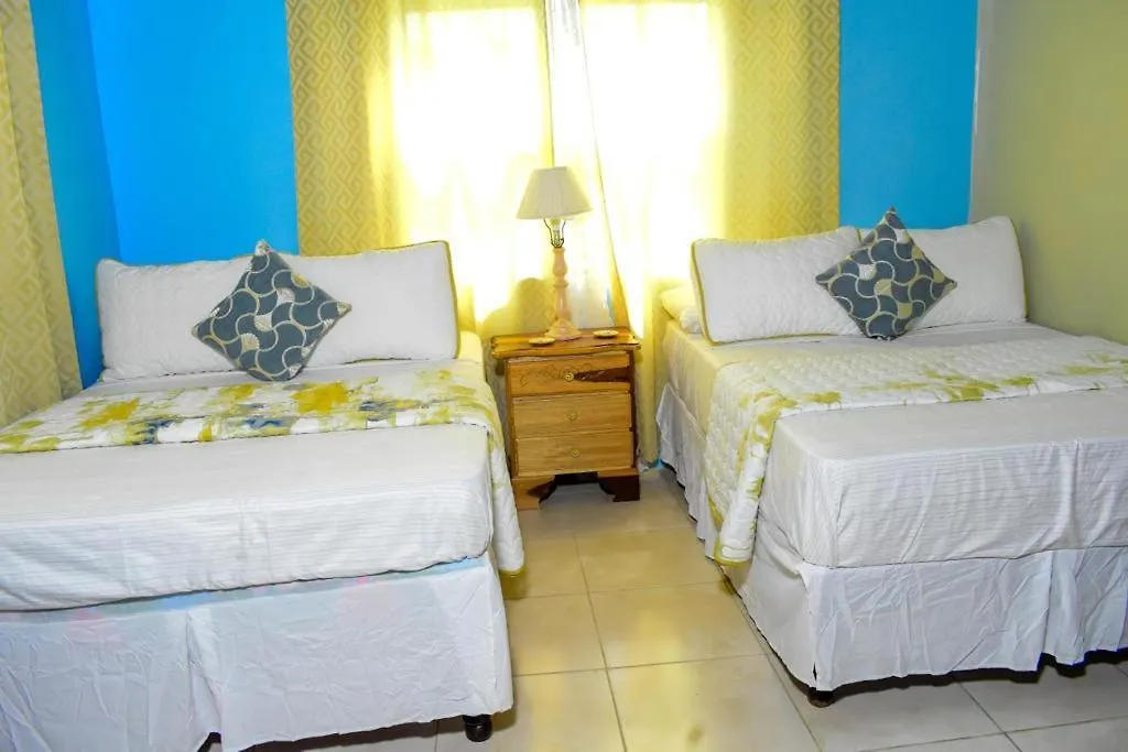 Holiday home Harmony La Vista Villa Runaway Bay