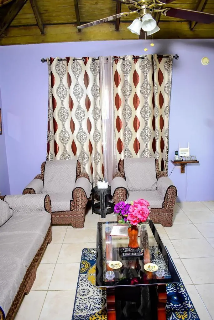 Harmony La Vista Villa Runaway Bay